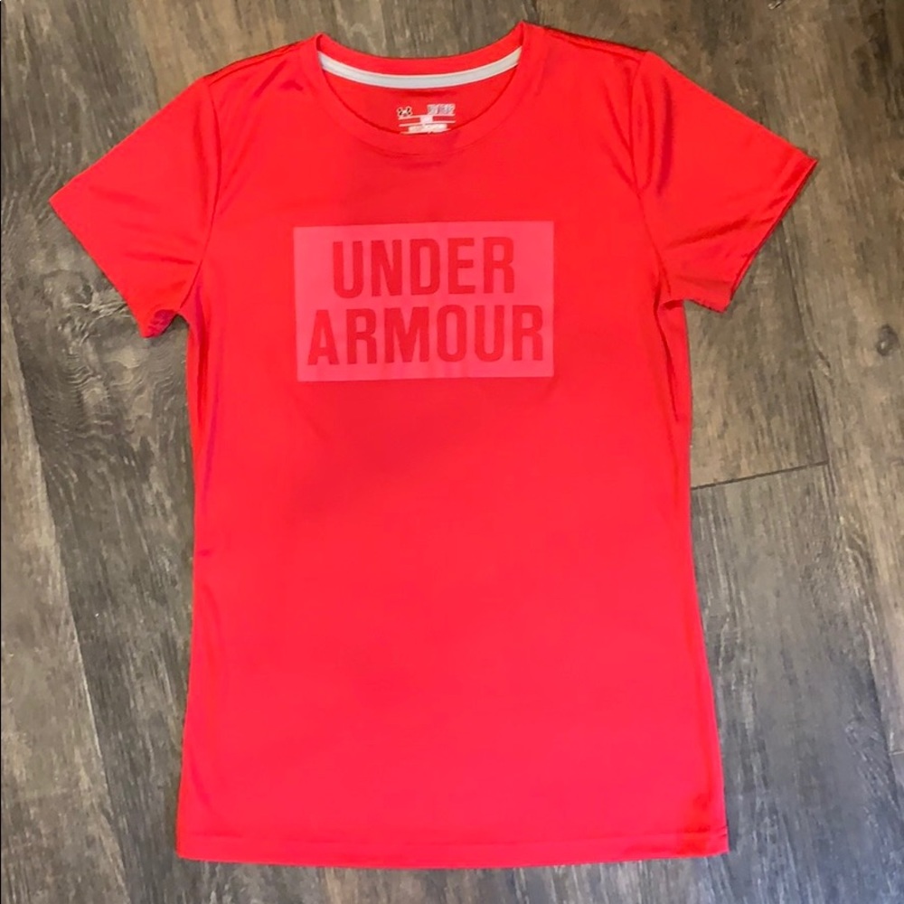 UA Dru fit tee